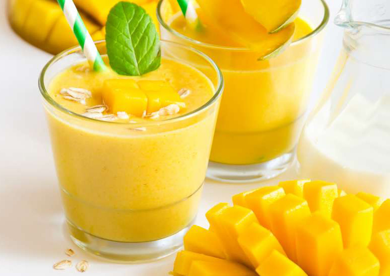 Mango and Banana Smoothie